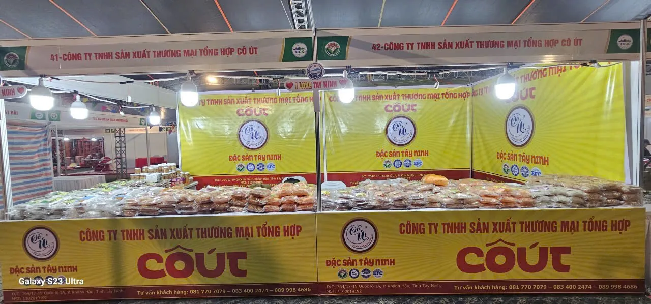 Hội Chợ Triển Lãm Bánh Trấng Trộn Cô Út