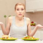 Ăn bánh tráng trộn với khẩu phần hợp lý mỗi ngày